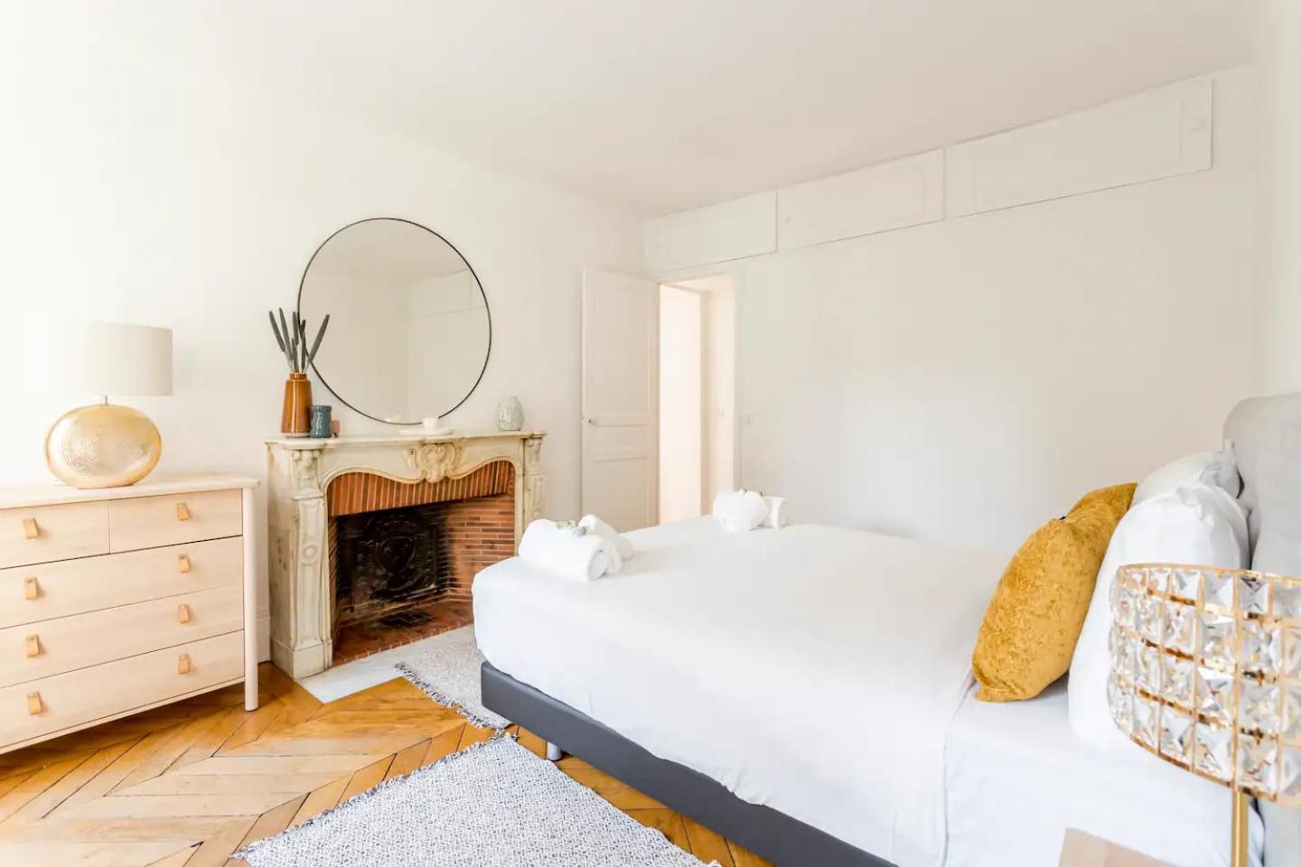 8P - 3Br Le Marais Spacious - Central - Historic Apt Paris Dış mekan fotoğraf
