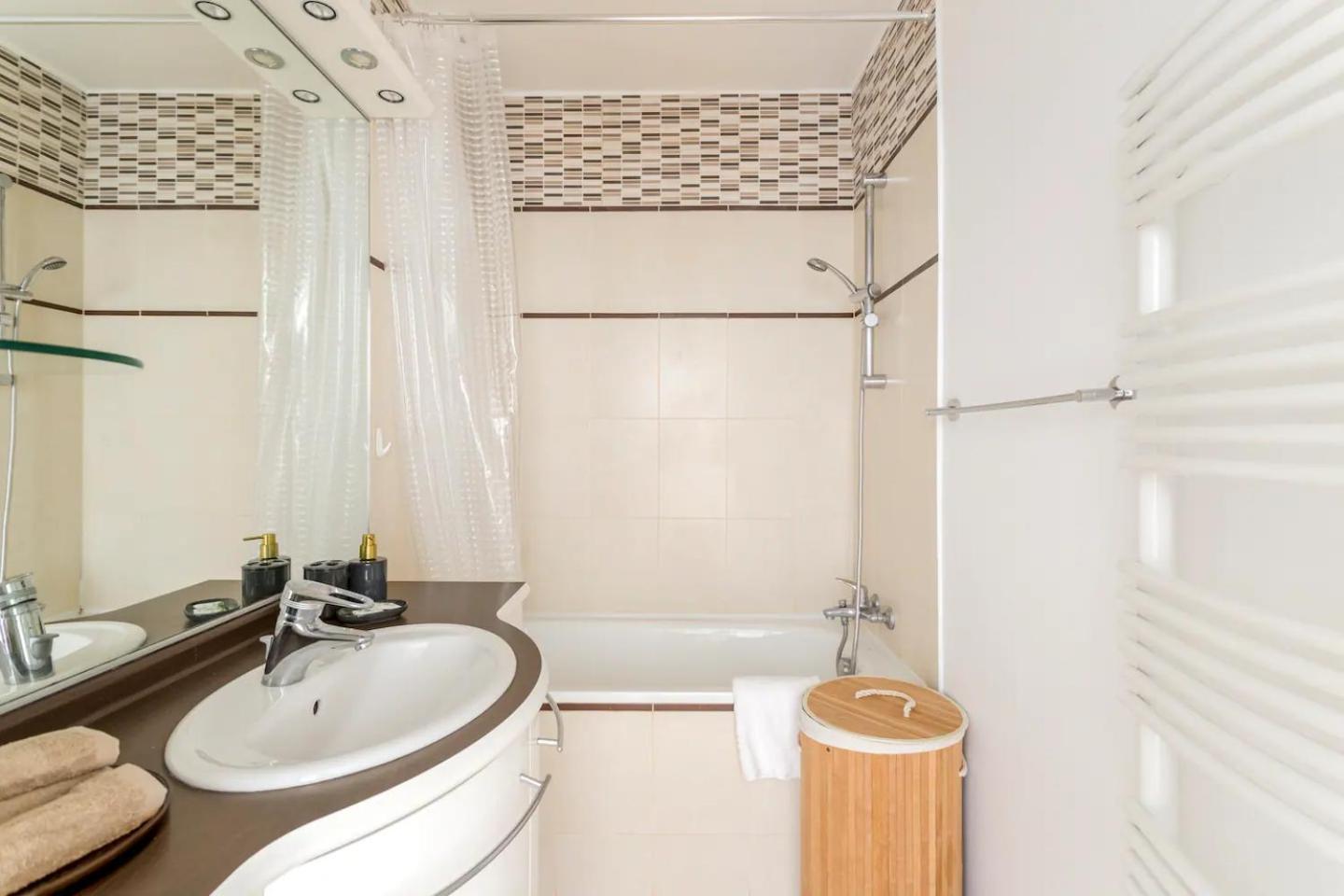 8P - 3Br Le Marais Spacious - Central - Historic Apt Paris Dış mekan fotoğraf